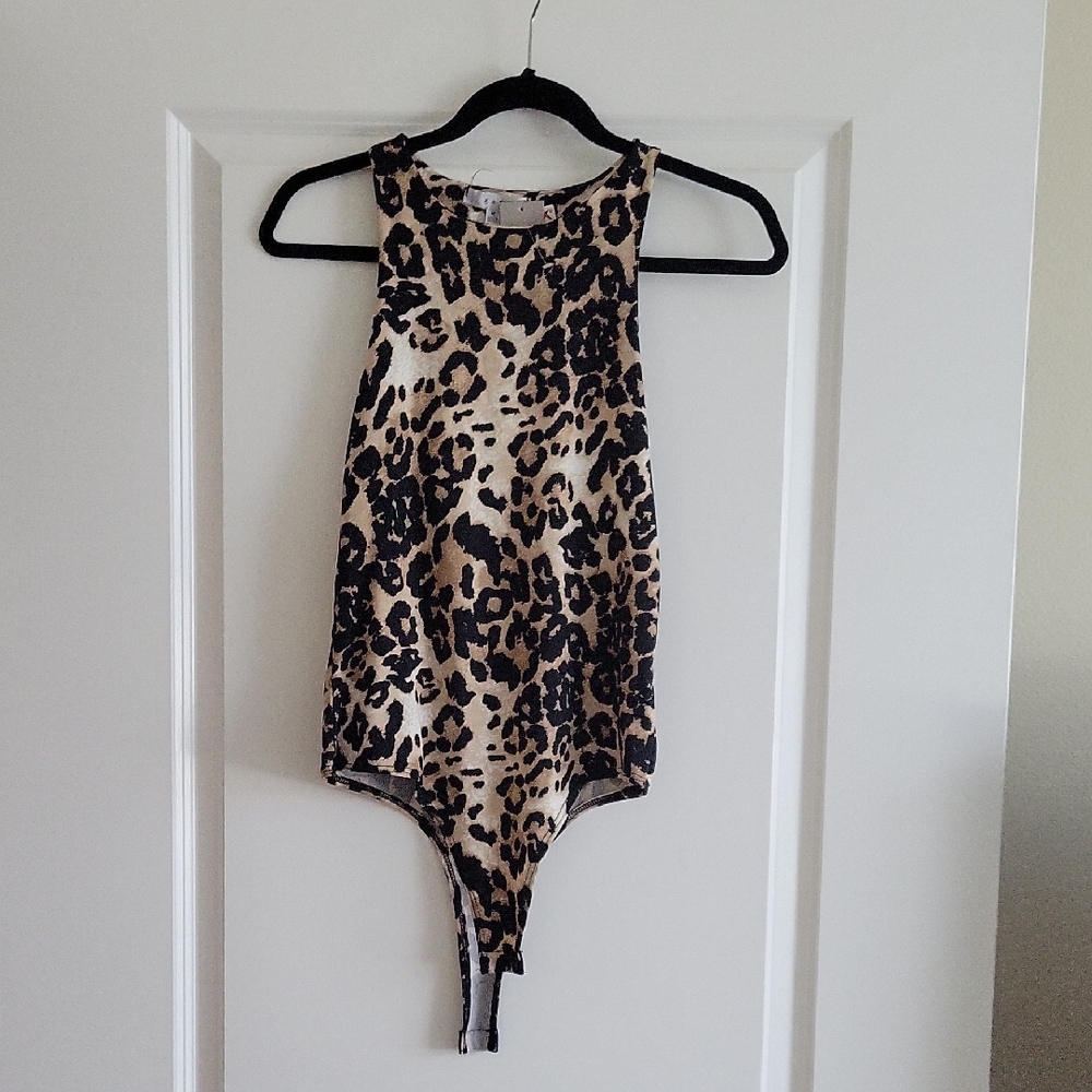 NWT Gaze Brown and Black Leopard Print Bodysuit SIZE Medium